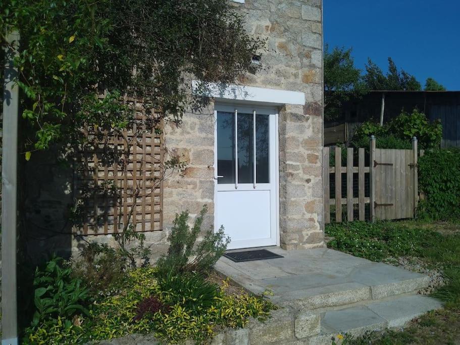 Logement Renove Proche Foret Baud Exterior photo
